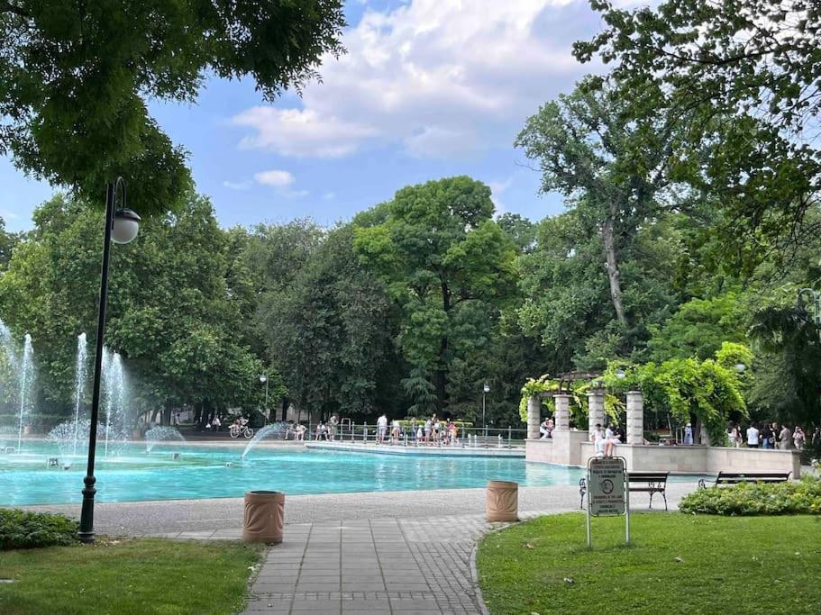 7Mins City Garden And Center+P Пловдив Екстериор снимка